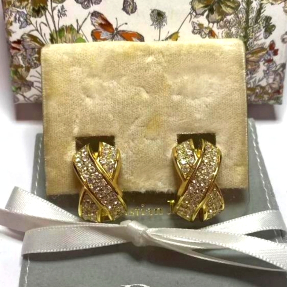Dior XO clip on earrings W a box and duster for Christmas